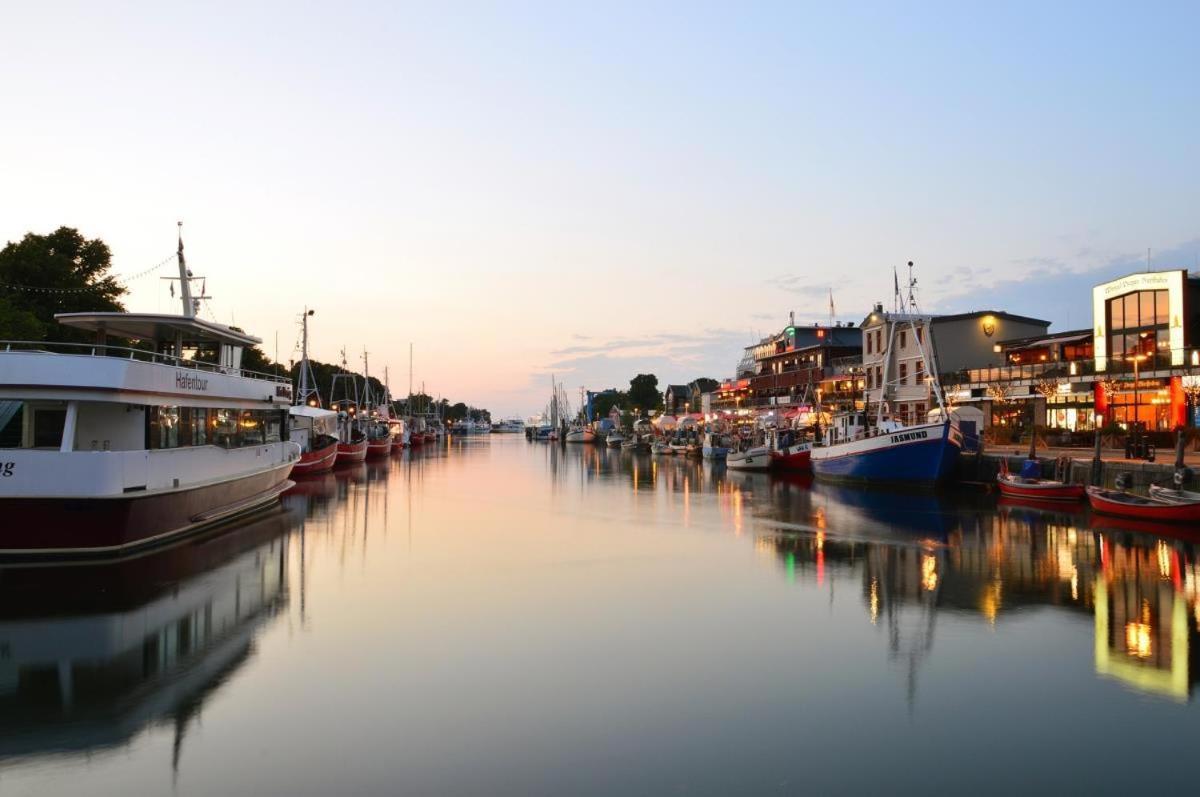 Wellenspiel Lägenhet Rostock Exteriör bild